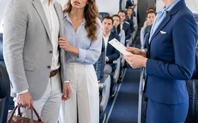 Mio marito en salito a bordo di un volo per Cancun with la sua amante… senza immaginare che la moglie che disprezzava si sarebbe vendicata in prima classe.