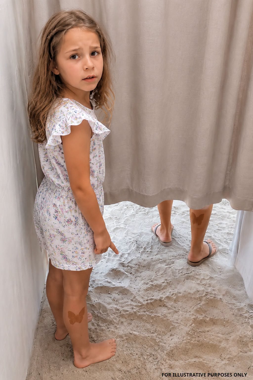 Mijn zus is 8 jaar geleden overleden, en toen zag mijn nichtje een moedervlek bij een vreemde en fluisterde: “Ze heeft een moedervlek net als mama.”
