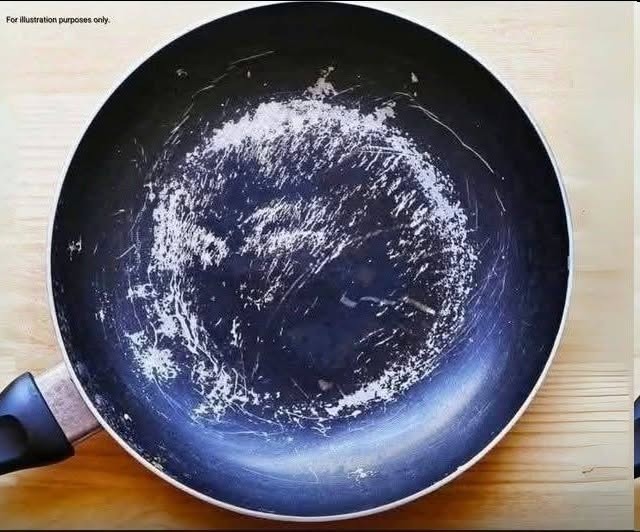 Pannen met een antiaanbaklaag kunnen miljoenen kleine plastic deeltjes afgeven.